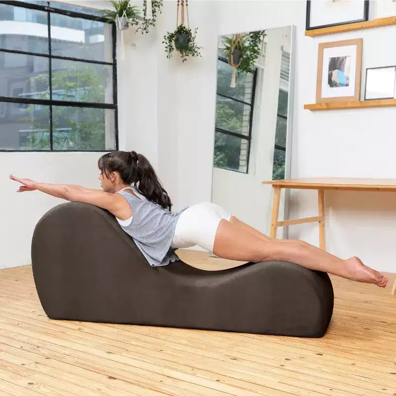 Avana Sleek Yoga-Chaiselongue – hergestellt in den USA – ideal zum Dehnen, Entspannen, Trainieren und mehr, 60T x 18B x 26H Zoll, Hellgrau