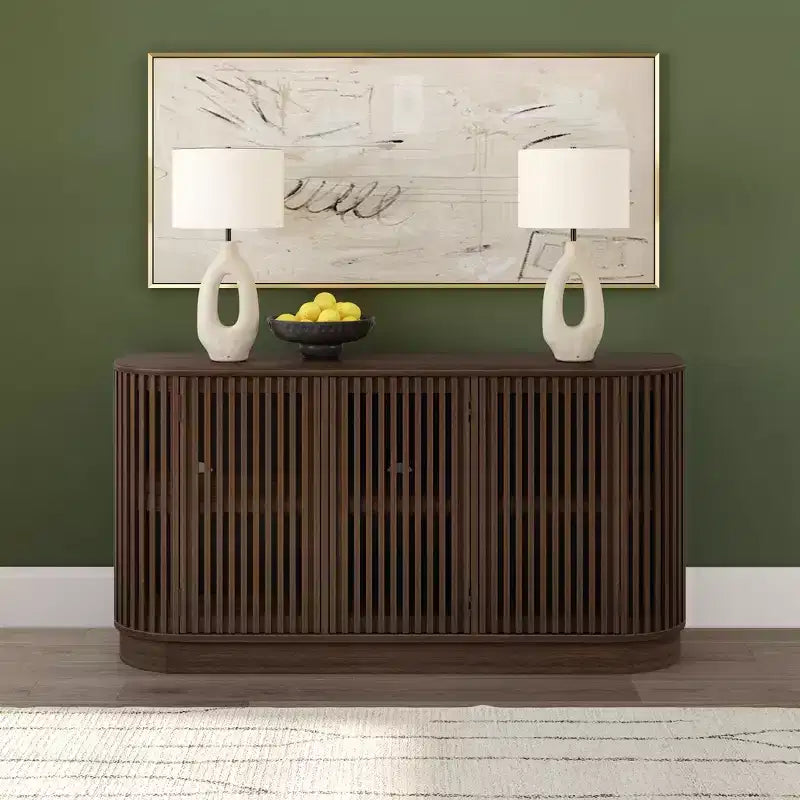 Plank+Beam Contour Massivholz-Sideboard mit 3 Türen, 150 cm TV-Lowboard für Wohnzimmer