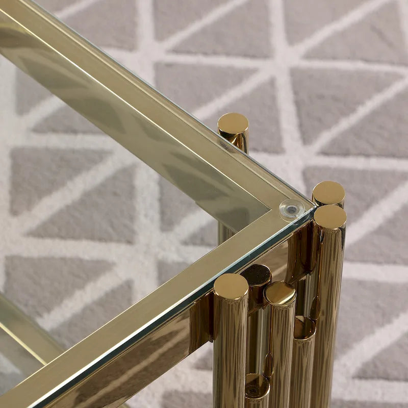 Woker Furniture 20 breiter quadratischer Beistelltisch mit Glasplatte, Couchtisch aus goldenem Edelstahl mit gehärtetem Glas