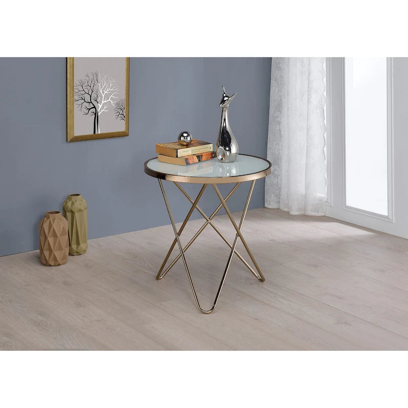 Runder Beistelltisch mit mattierter Glasplatte und champagnerfarbenem Finish, mit V-förmigem Metallgestell