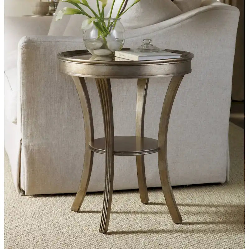 Hooker Furniture 56 cm breiter Beistelltisch aus Hartholz aus der Kollektion Sanctuary