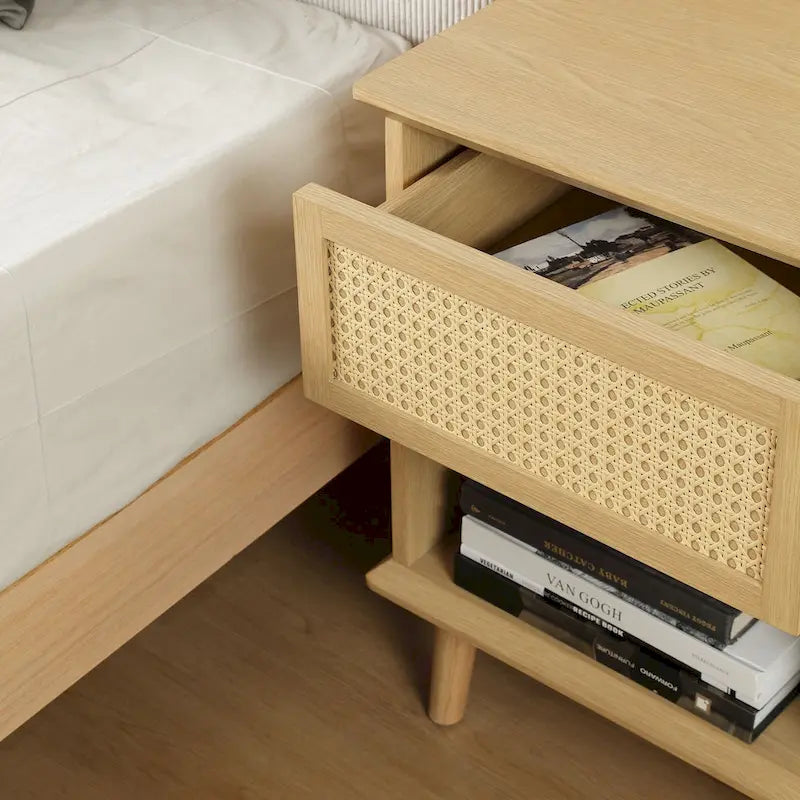 Chelsea Square Teagan Rattan Akzent-Beistelltisch mit Schublade, Ladestation & LED-Touch-Beleuchtung - 15,25x23,75