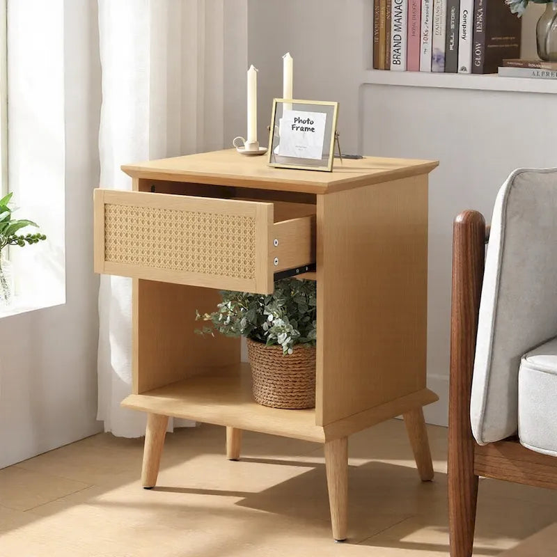 Chelsea Square Teagan Rattan Akzent-Beistelltisch mit Schublade, Ladestation & LED-Touch-Beleuchtung - 15,25x23,75
