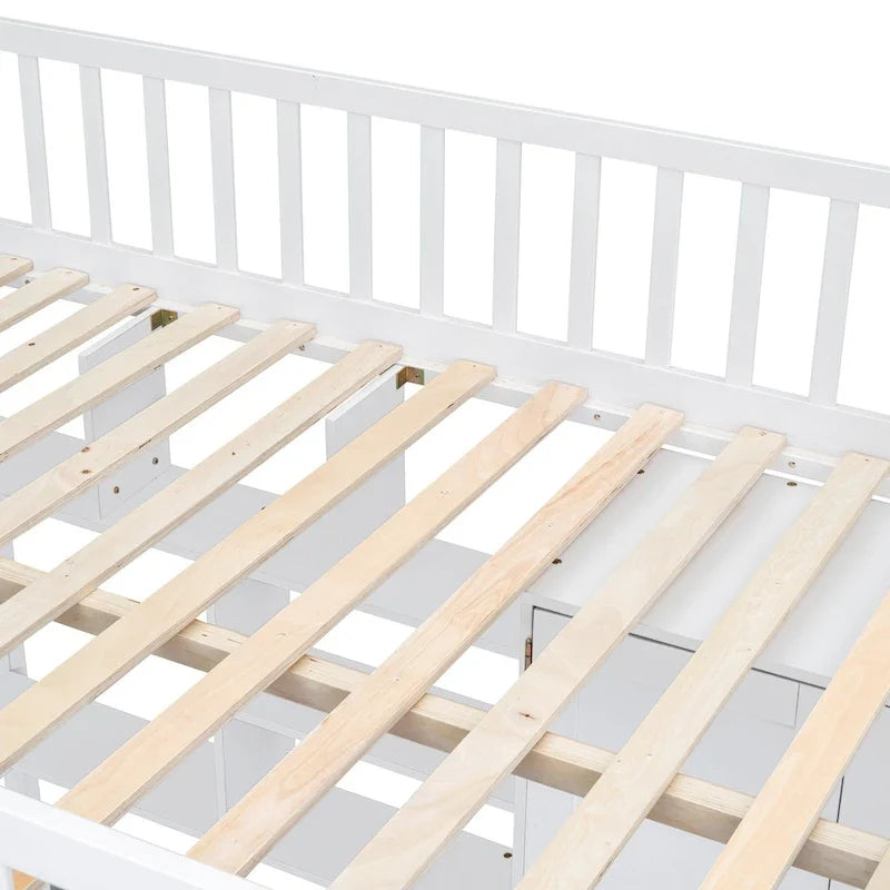 Kiefer-Hochbett mit Schreibtisch und Stauraum