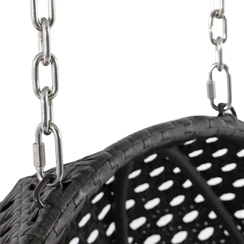 LeisureMod 2-Personen Hängesessel Ei mit Gestell - Outdoor/Indoor Rattan Korb Terrassen Schaukel Hängematte Liege mit Kissen
