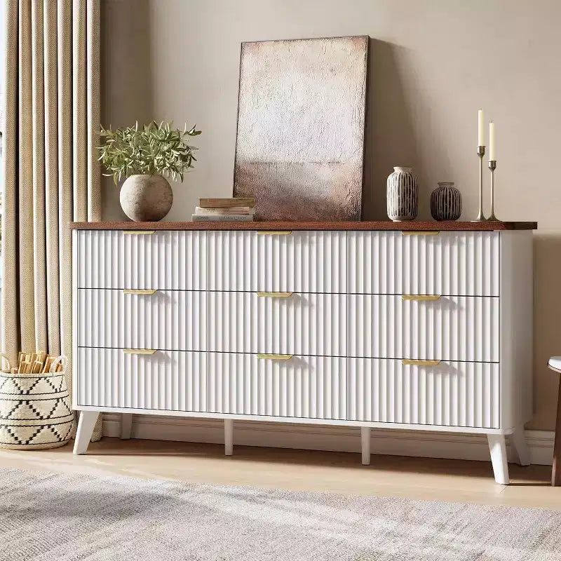 Kommode mit 9 Schubladen, gerillt, moderne Kommode, Holzkommode als TV-Ständer, geschwungenes Profil, für Wohnzimmer, Flur