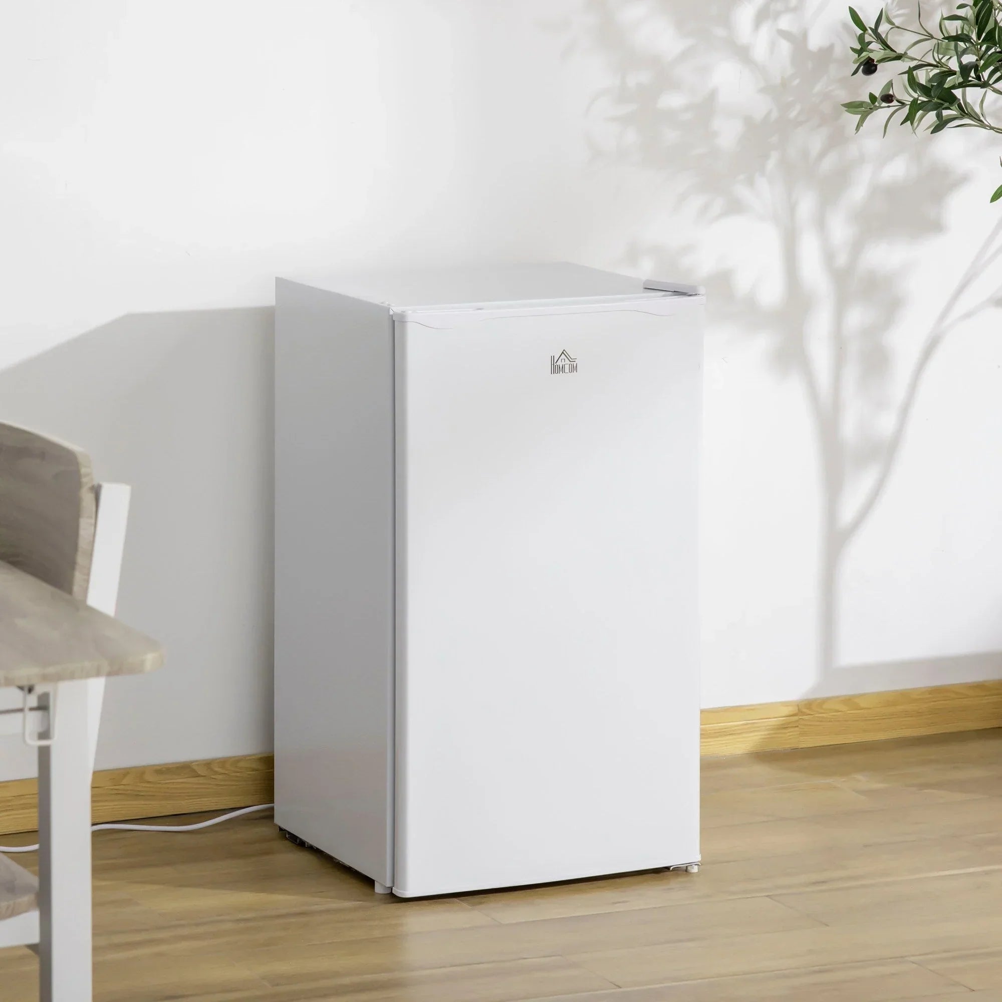 3.2 Cu.Ft Mini-Kühlschrank mit Gefrierfach, eintüriger Kompaktkühlschrank mit einstellbarem Thermostat für das Schlafzimmer