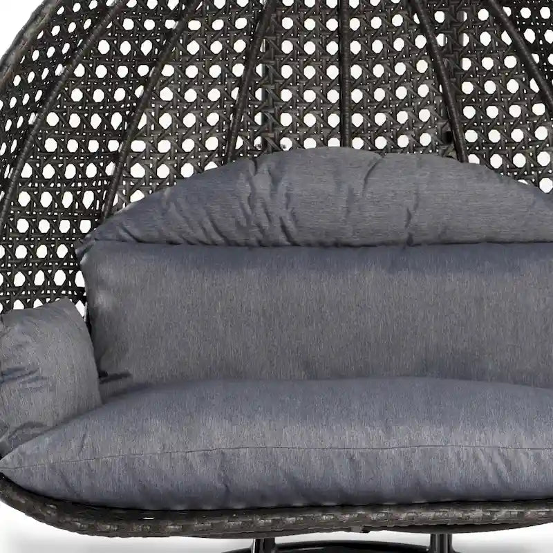 LeisureMod 2-Person Hängesessel mit Ständer – Outdoor/Indoor Rattan Korbsessel Garten-Schaukelhängematte mit Kissen