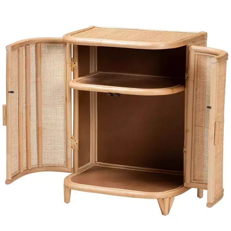 bali & pari Yanka Rattan-Schrank Natur: Handgefertigt, 2 Regalböden, Boho-Design