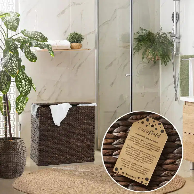 Casafield Wäschekorb mit 2 Fächern, Deckel und herausnehmbaren Wäschesäcken, Wäschekorbsortierer aus Wasserhyazinthe für Kleidung