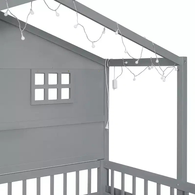 Hausbett in Twin-Größe mit Ablageregalen und Rausfallschutz, Montessori-Bettrahmen aus Holz für Kinder mit Fenster und glitzerndem Lichtband