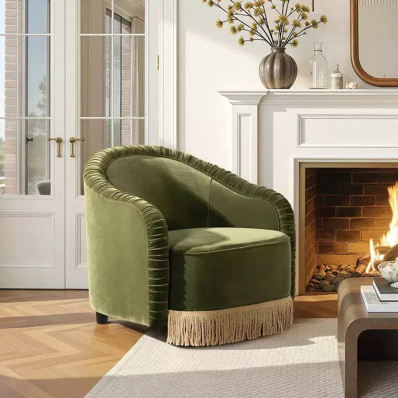 Jennifer Taylor Home Serena 31.5 Ruched Barrel Back Akzentsessel mit Bullion-Fransen, olivgrüner Performance-Samt