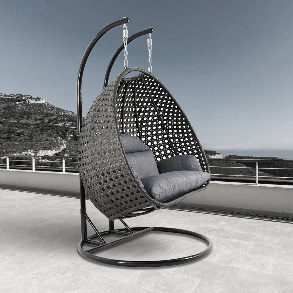 LeisureMod 2-Personen Hängesessel Ei mit Gestell - Outdoor/Indoor Rattan Korb Terrassen Schaukel Hängematte Liege mit Kissen