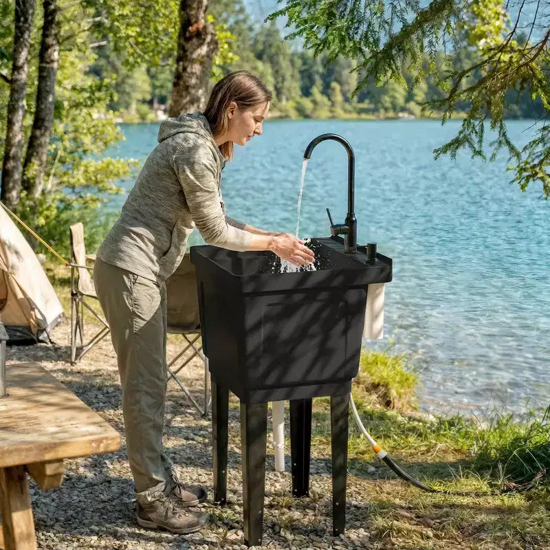 Tragbarer Spülbecken Waschtrog, Freistehendes Waschbecken mit Wasserhahn Seifenspender Schläuchen