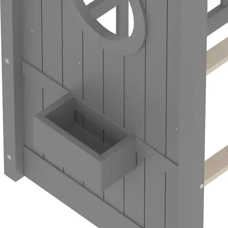 Bodenhausbett mit integrierten Ablageregalen & Lattenrost
