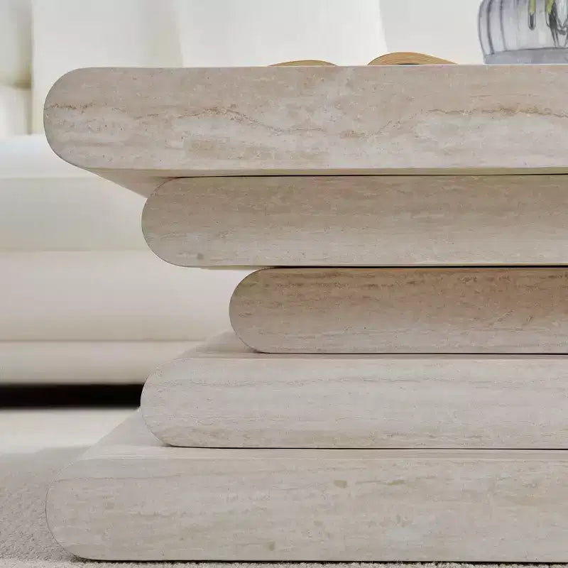 GDFStudio Laurine Moderner Couchtisch mit Travertinmuster in Schichtenoptik