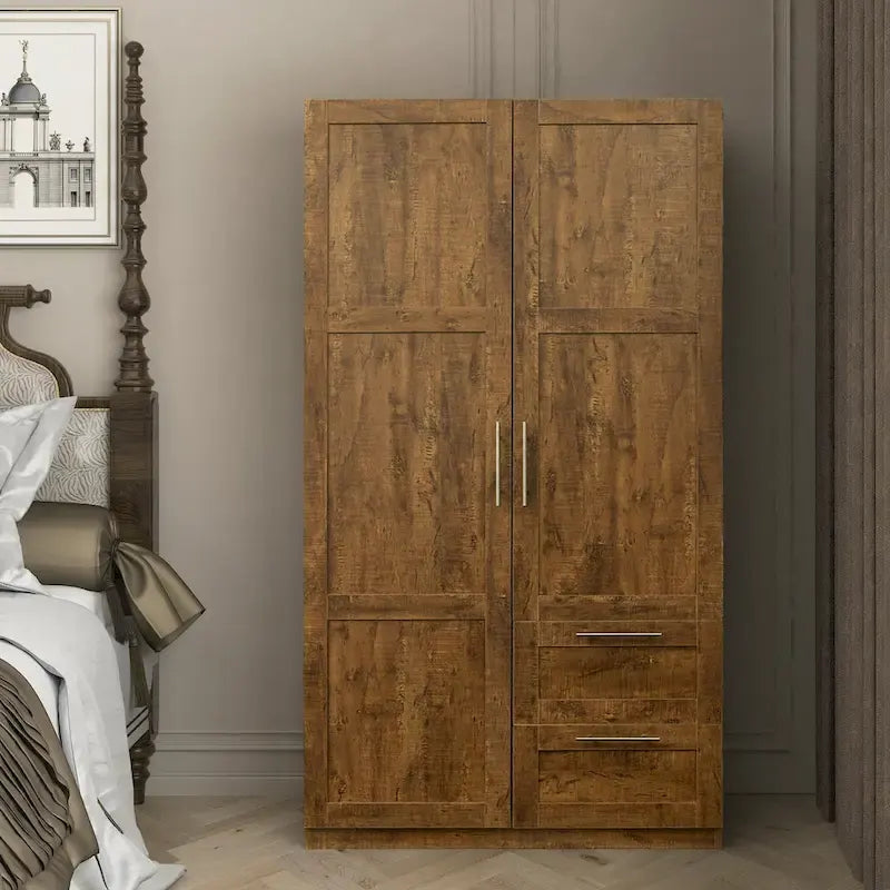Weißer Kleiderschrank mit Türen, Schubladen und Kleiderstange