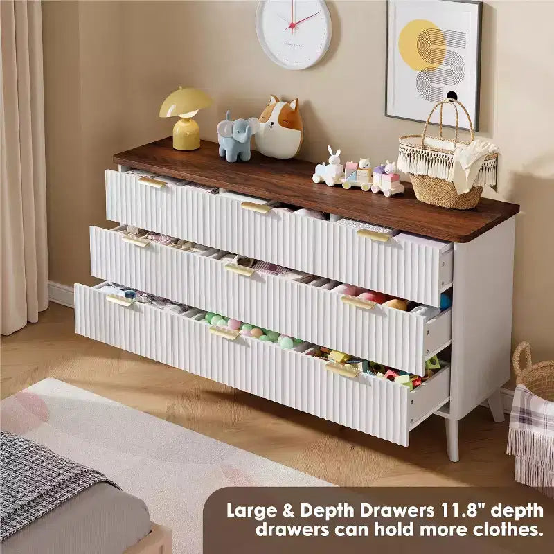 Kommode mit 9 Schubladen, gerillt, moderne Kommode, Holzkommode als TV-Ständer, geschwungenes Profil, für Wohnzimmer, Flur