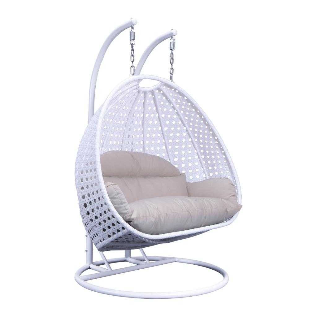 LeisureMod 2-Personen Hängesessel Ei mit Gestell - Outdoor/Indoor Rattan Korb Terrassen Schaukel Hängematte Liege mit Kissen