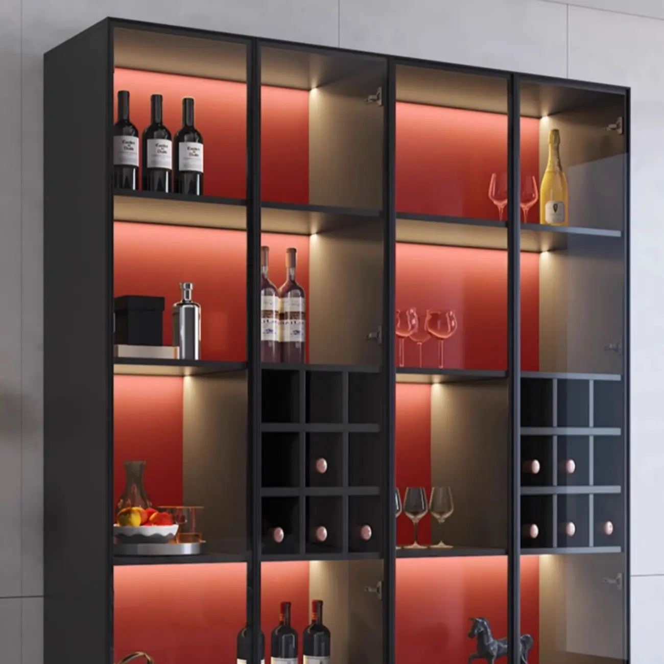 Minimalistisches Weinschrankregal aus schwarzem Holz mit Glastür