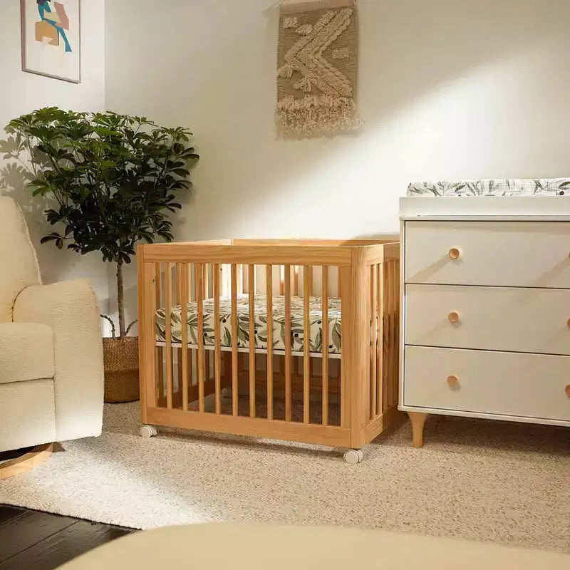 Babyletto Yuzu 8-in-1 umwandelbares Kinderbett mit All-Stages Umrüst-Kits