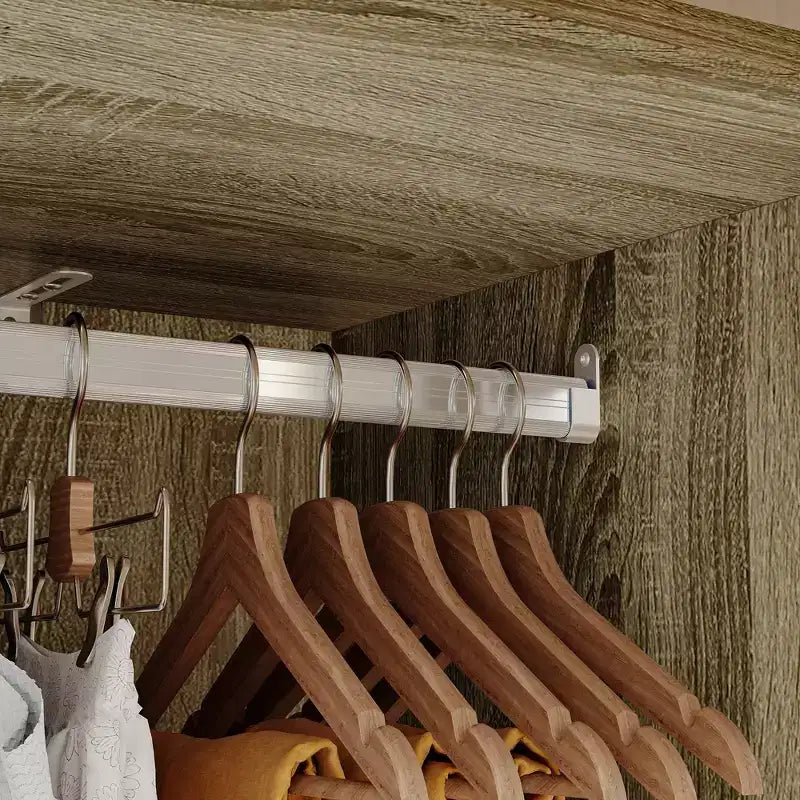 Famapy Rattan Kleiderschrank mit 3 Schubladen, 3 atmungsaktiven Rattan-Türen, Hochschrank im Bauernhausstil für das Schlafzimmer