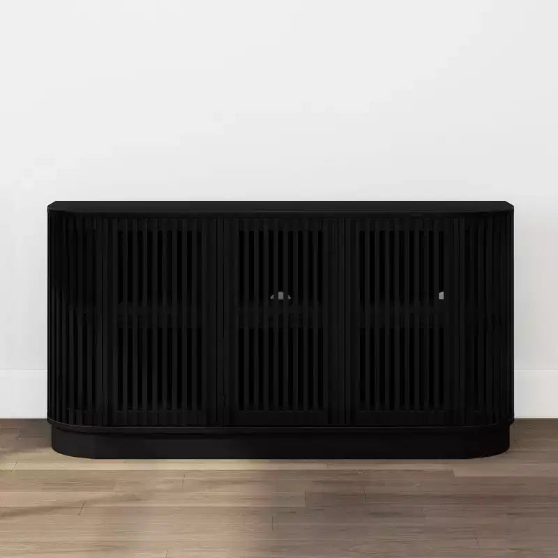 Plank+Beam Contour Massivholz-Sideboard mit 3 Türen, 150 cm TV-Lowboard für Wohnzimmer