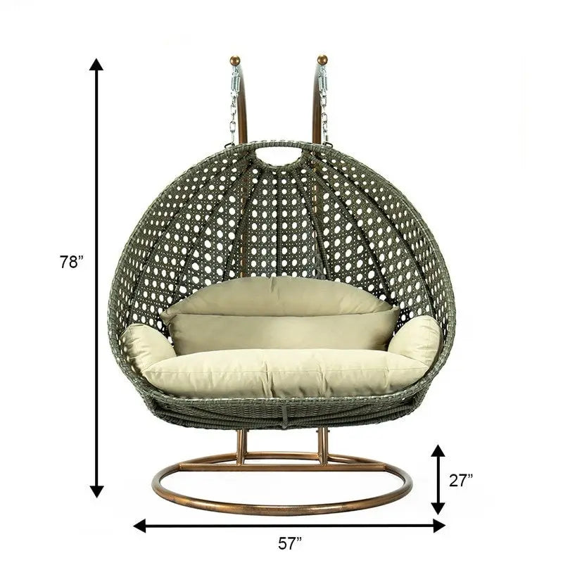 LeisureMod 2-Person Hängesessel mit Ständer – Outdoor/Indoor Rattan Korbsessel Garten-Schaukelhängematte mit Kissen