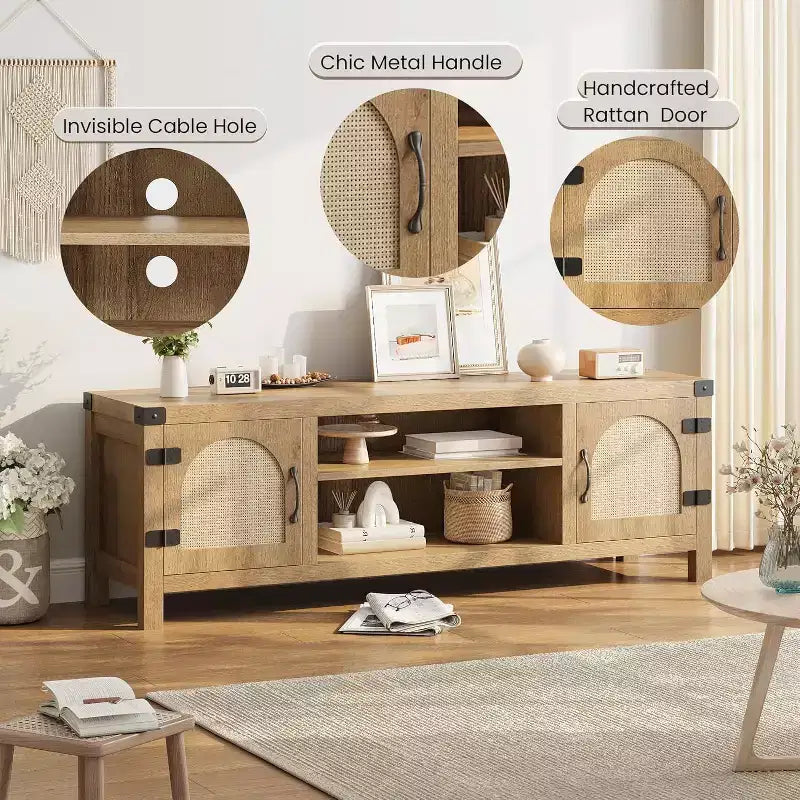 65-Zoll TV-Schrank im Bohème-Stil mit Rattantür – Hölzernes Entertainment-Center mit zwei Schränken und verstellbaren Einlegeböden, geeignet für Wohnzimmer