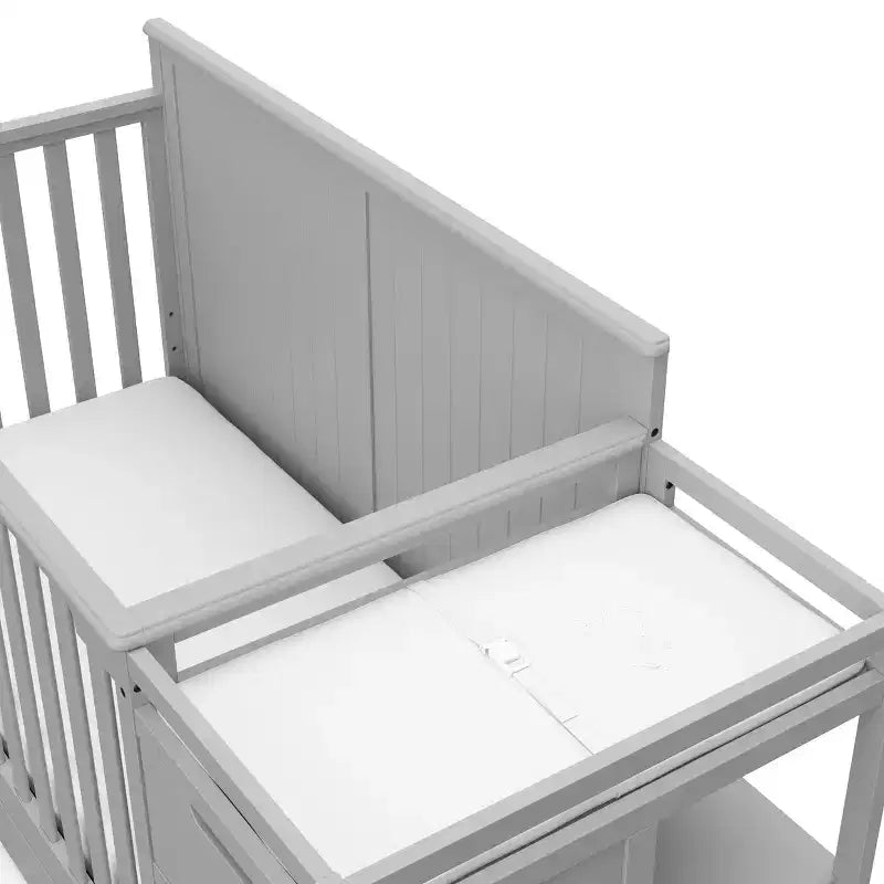 5-in-1 umbaubares Babybett und Wickeltisch mit Schublade