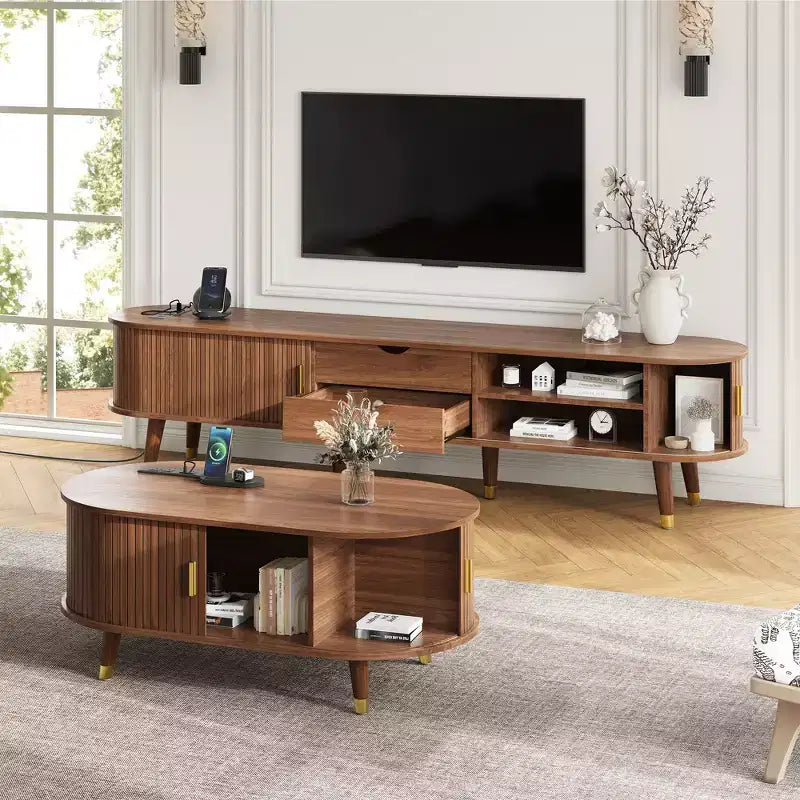 CLIHOME TV-Schrank und Couchtisch-Set aus Holz im Farmhouse-Stil mit Ladestation, ovales, gerilltes Medienboard für Fernseher bis 80 Zoll