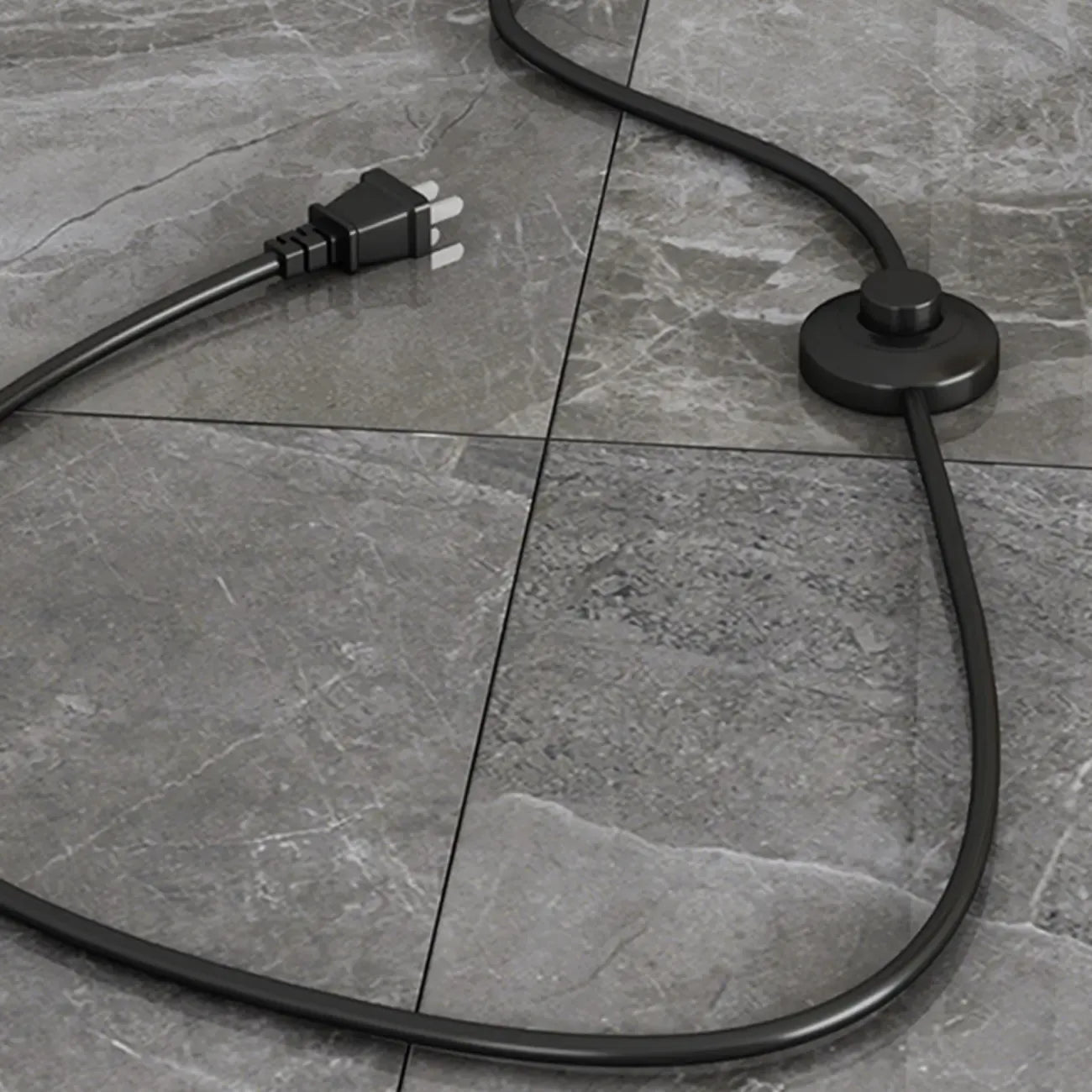 Moderne Stehleuchte aus Metall mit Stoffschirm