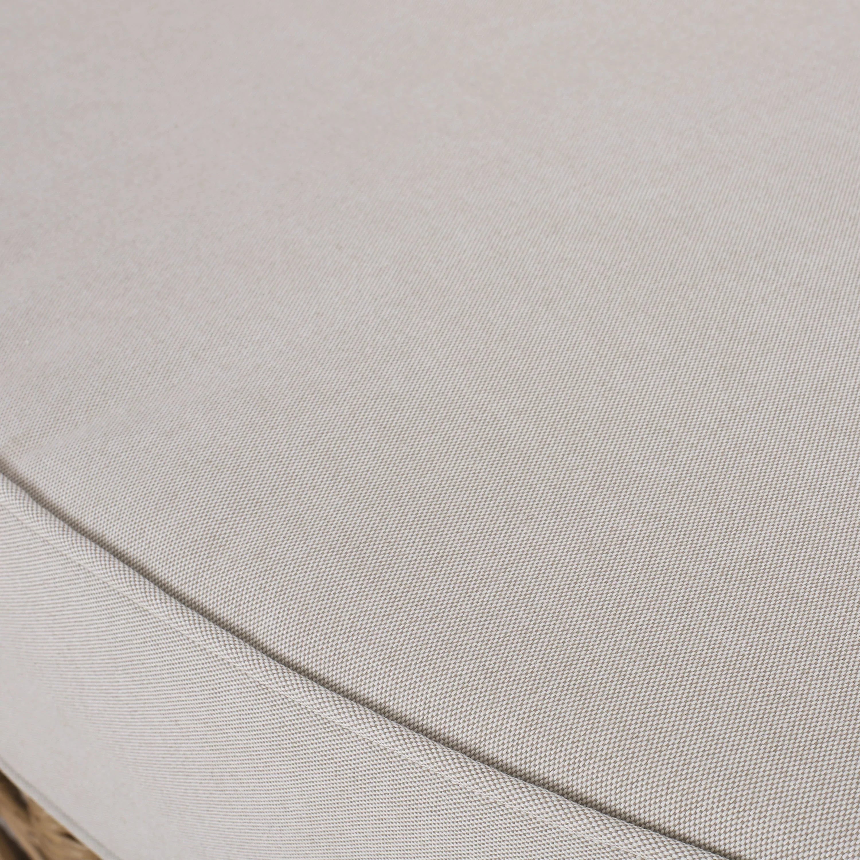 Homan Outdoor-Tagesbett aus Korbgeflecht mit Kissen, Hellbraun und Beige