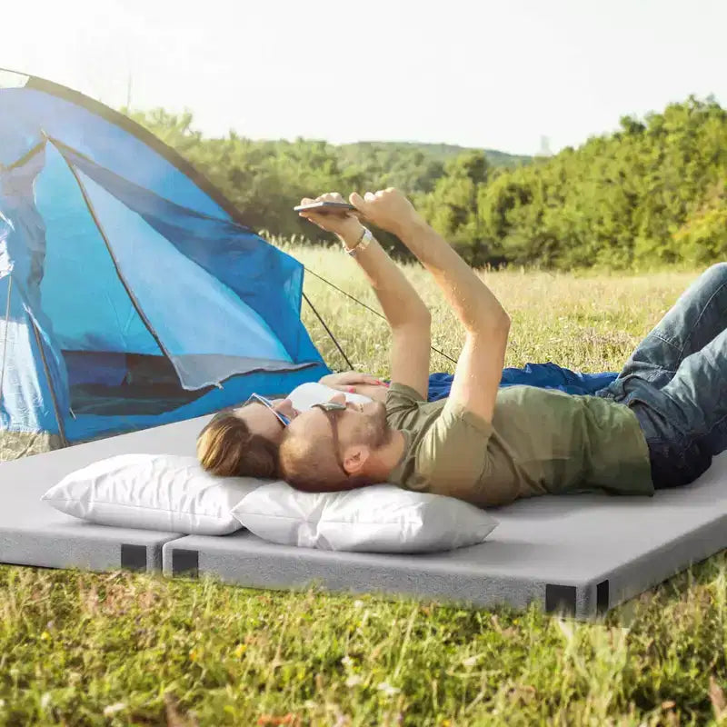 Costway Memory Foam Campingmatratze mit rutschfester Unterseite, Reisetasche für Outdoor-Schlaf Grau/Blau