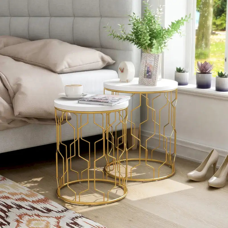 Quarn Modernes zweiteiliges Set aus 16-Zoll-Stahl-Rundnesting-Tischen von Furniture of America
