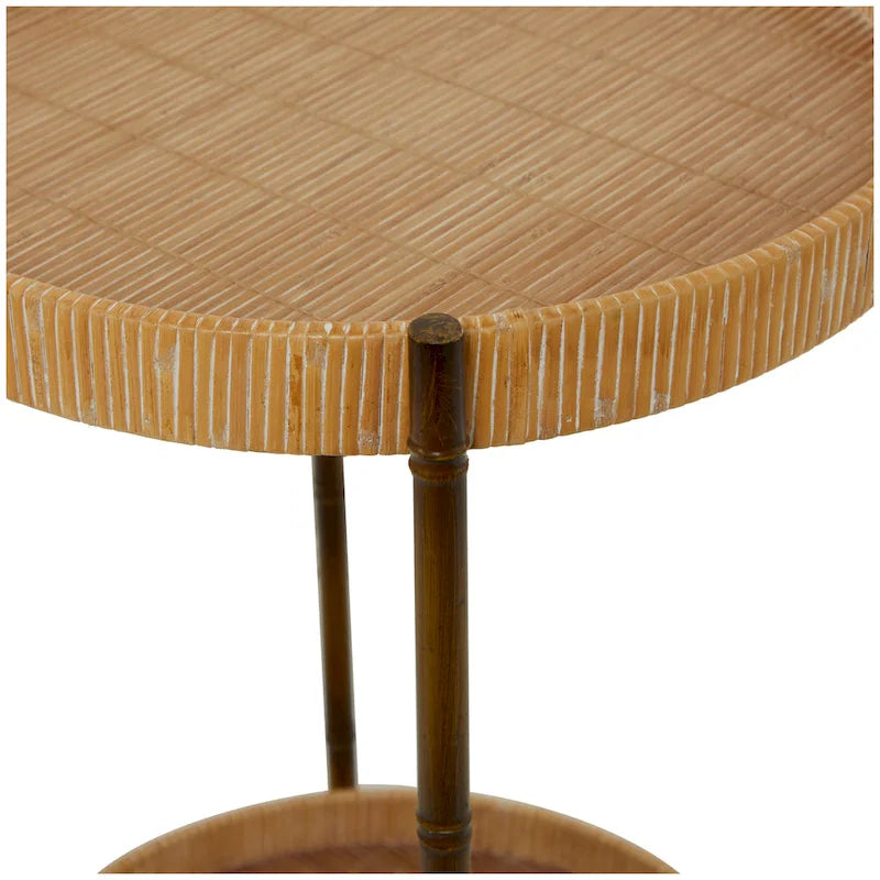 Rattan Beistelltisch mit 2 Ablagen und von Bambus inspirierten Metallbeinen – Braun – Roche River Decor – 45,7B x 45,7L x 66H cm