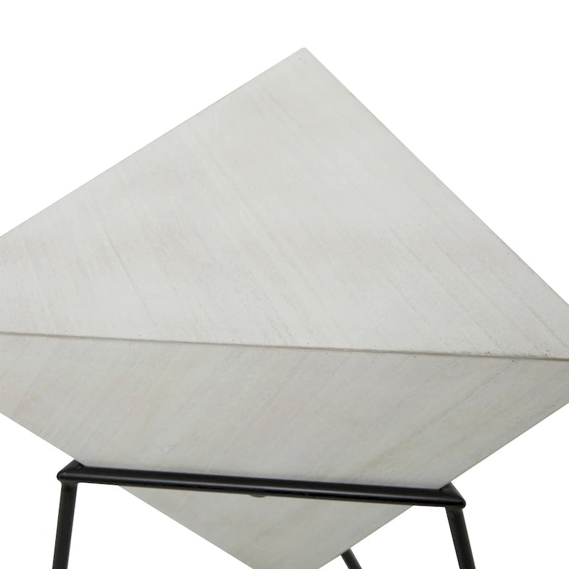 Akzenttisch in umgedrehter Pyramidenform aus Holz mit Metallgestell – Schwarz oder Weiß – Roche River Decor