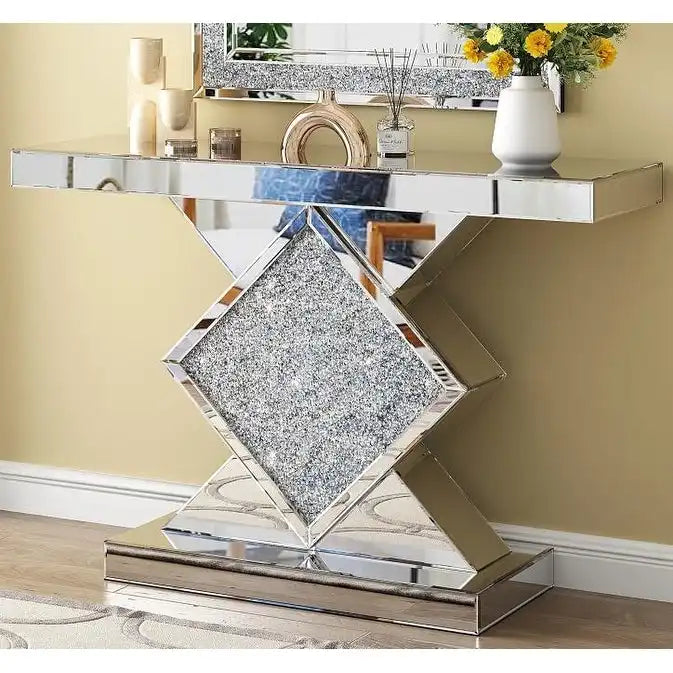 Moderne Konsole mit geschliffener Diamanteinlage