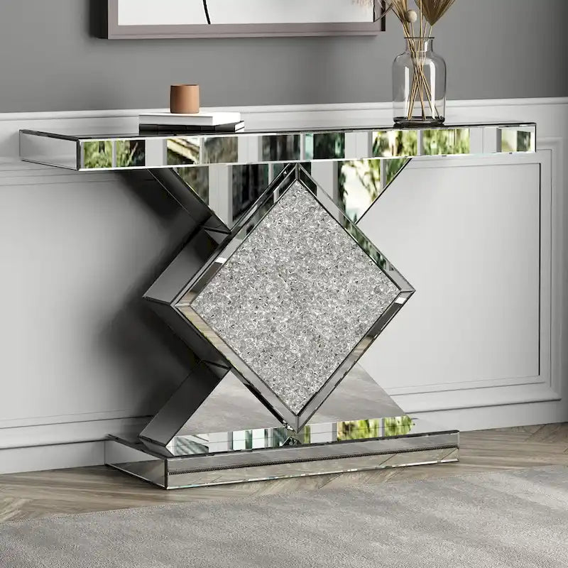 Moderne Konsole mit geschliffener Diamanteinlage