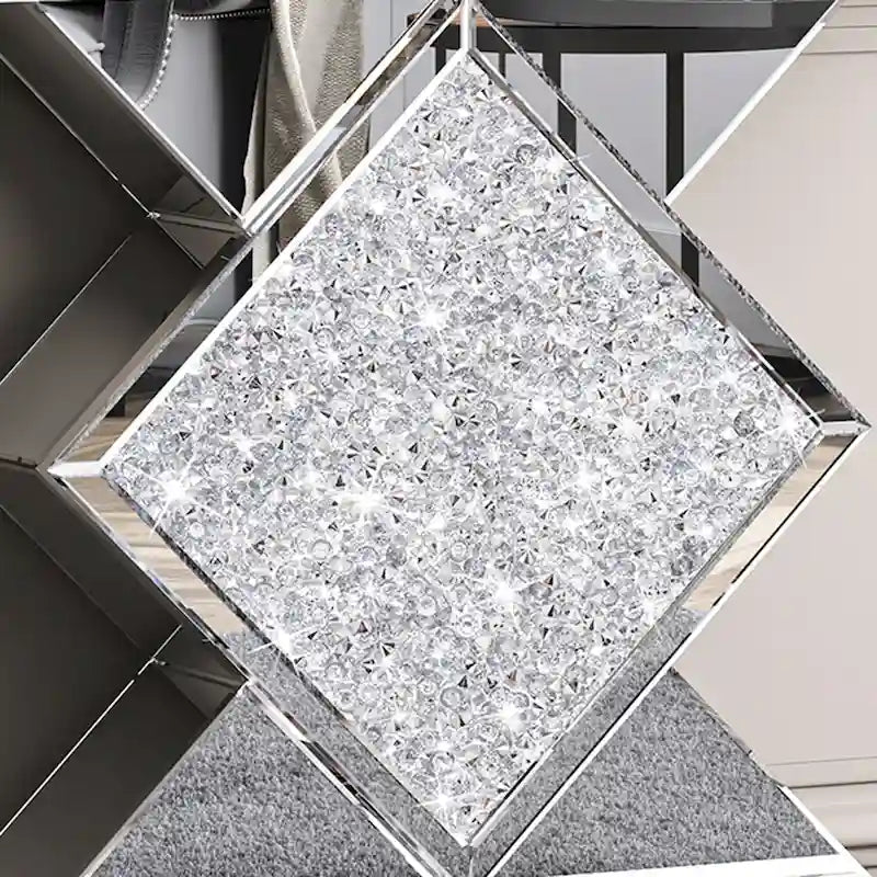 Moderne Konsole mit geschliffener Diamanteinlage