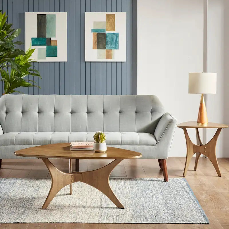 INK+IVY Blaze Dreieckiger Couchtisch aus Holz