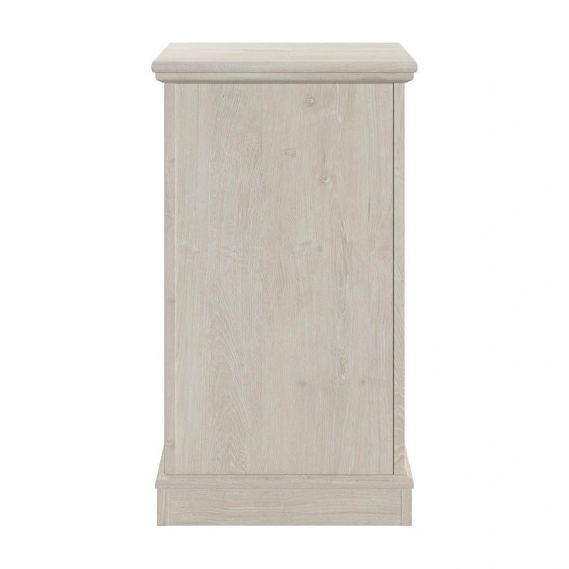 Lennox Kleiner Beistelltisch im Landhausstil mit Stauraum von Bush Furniture
