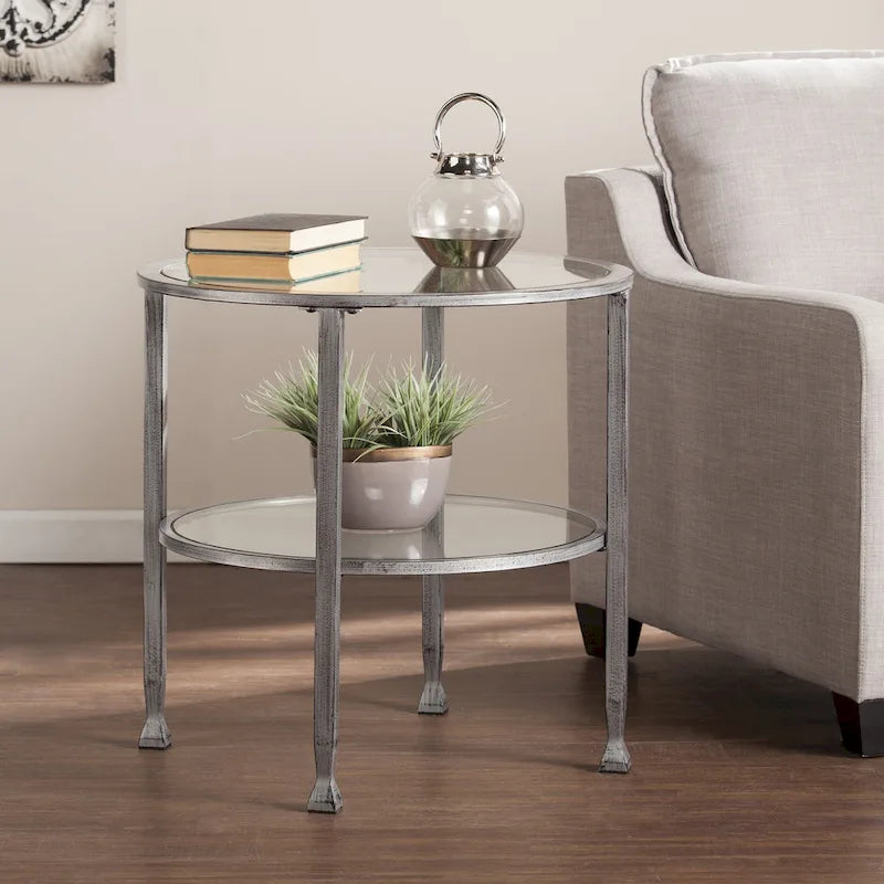 SEI Furniture Glenn Silberfarbener runder Metall-Beistelltisch mit Ablage