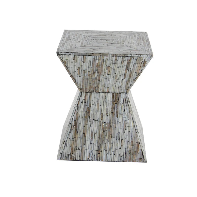 Handgefertigter Beistelltisch in Sanduhrform aus Perlmutt – Grau oder Beige – Roche River Decor