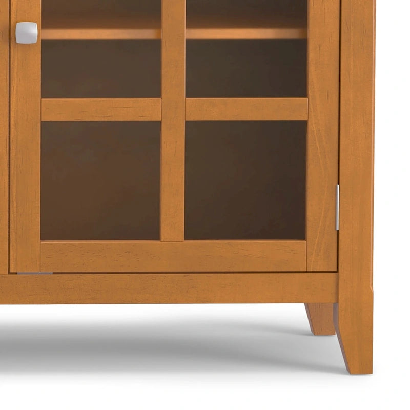 WYNDENHALL Normandy SIDEBOARD AUS MASSIVHOLZ, 62 Zoll breit, Übergangsstil, mit viel Stauraum – 62 B x 18 T x 34 H
