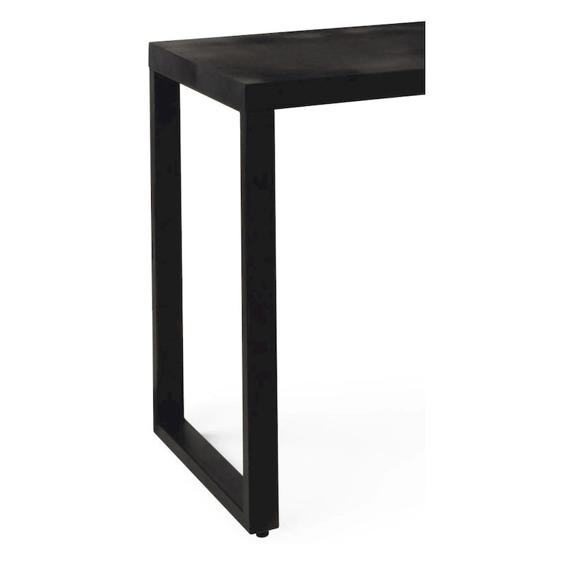 Moderne schwarze Metalltische