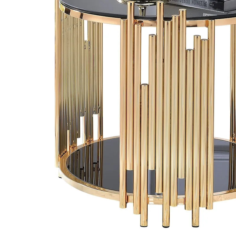 Moderner Beistelltisch aus Metall und Glas mit Röhrendesign, Schwarz und Gold