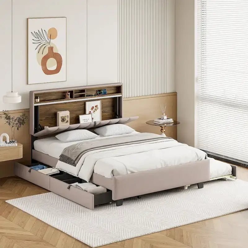 Gepolstertes Plattformbett mit Stauraumkopfteil