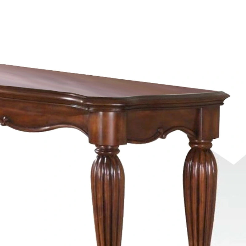 Hölzerner Sofatisch mit geschnitzten Details, Kirschbraun