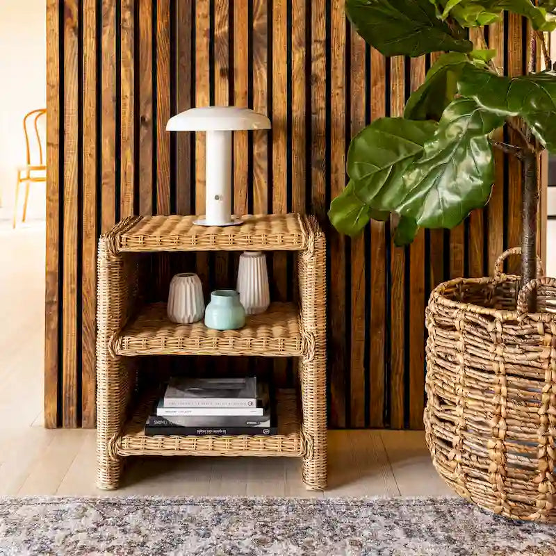 Spiroa 22 Küsten-Bohemian Rattan/Holz 3-stöckiger Beistelltisch, Natur, von JONATHAN Y – 22.04